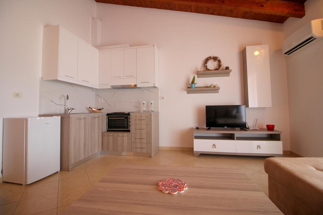 Atlantis Apartments Σαράντα Εξωτερικό φωτογραφία